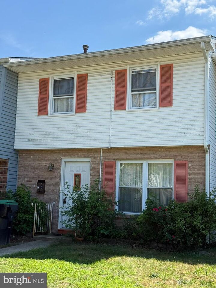 Property Photo:  24 Maureen Court  NJ 08081 