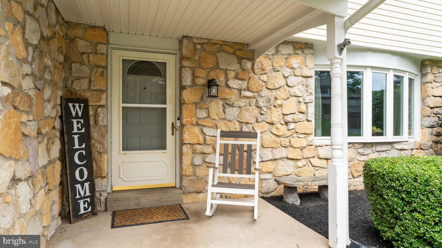 Property Photo: 850 Sycamore Drive PA 18966