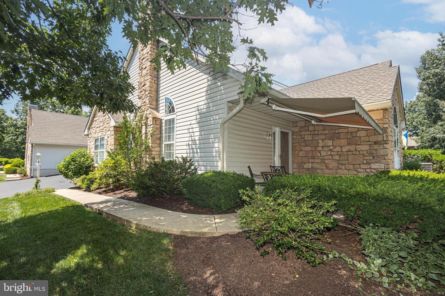 Property Photo: 166 Sussex Lane PA 18964