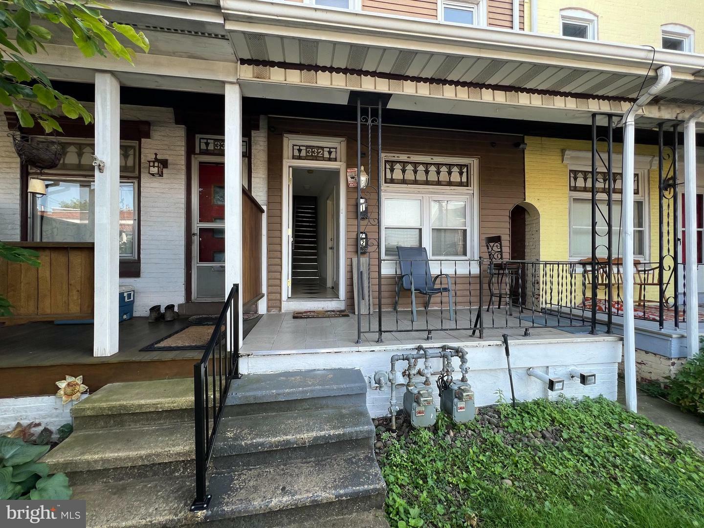 Property Photo:  332 Franklin Street  PA 19611 