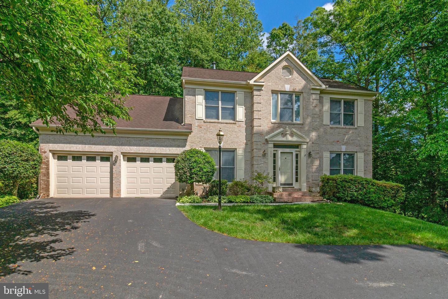 Property Photo:  8975 Home Guard Drive  VA 22015 