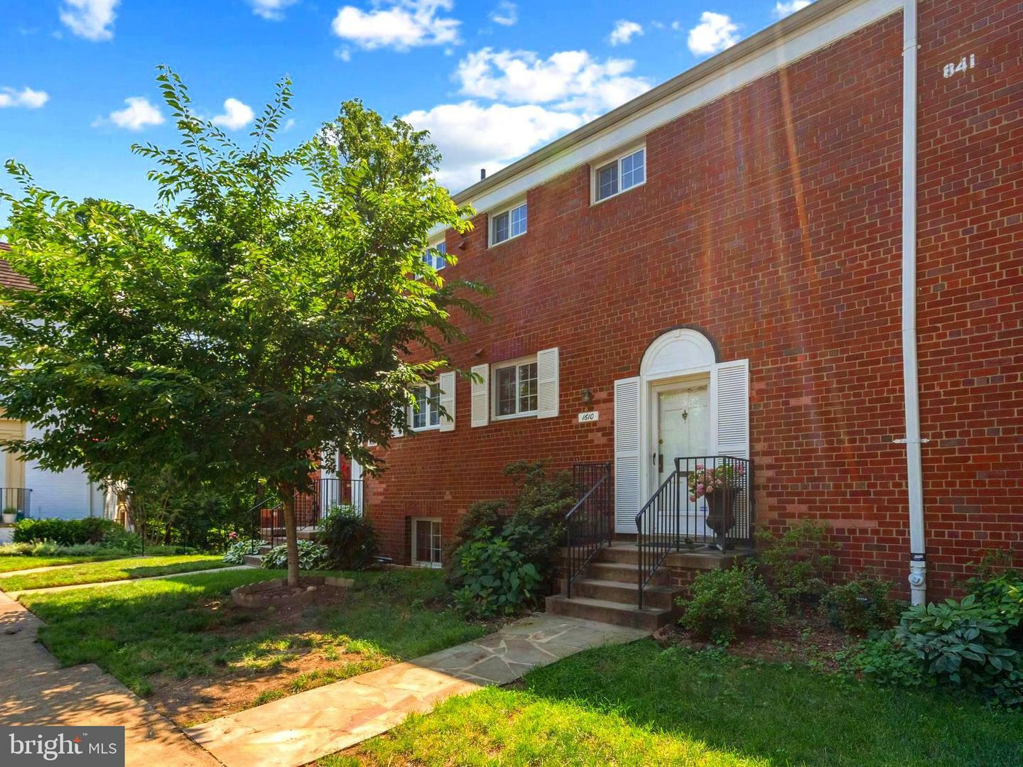 1610 Ripon Place  Alexandria VA 22302 photo