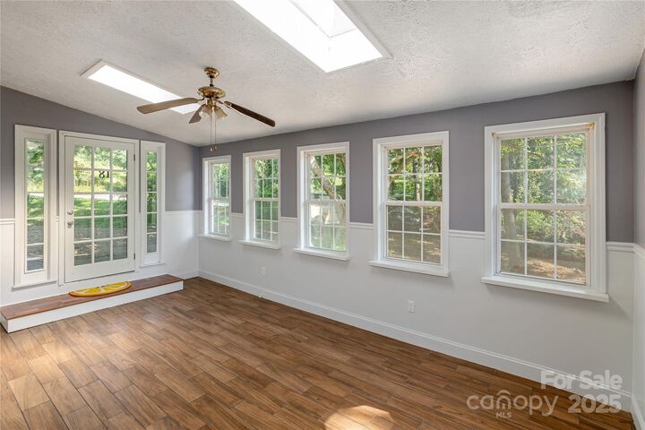 Property Photo:  18 Peaceful Valley Lane  NC 28731 