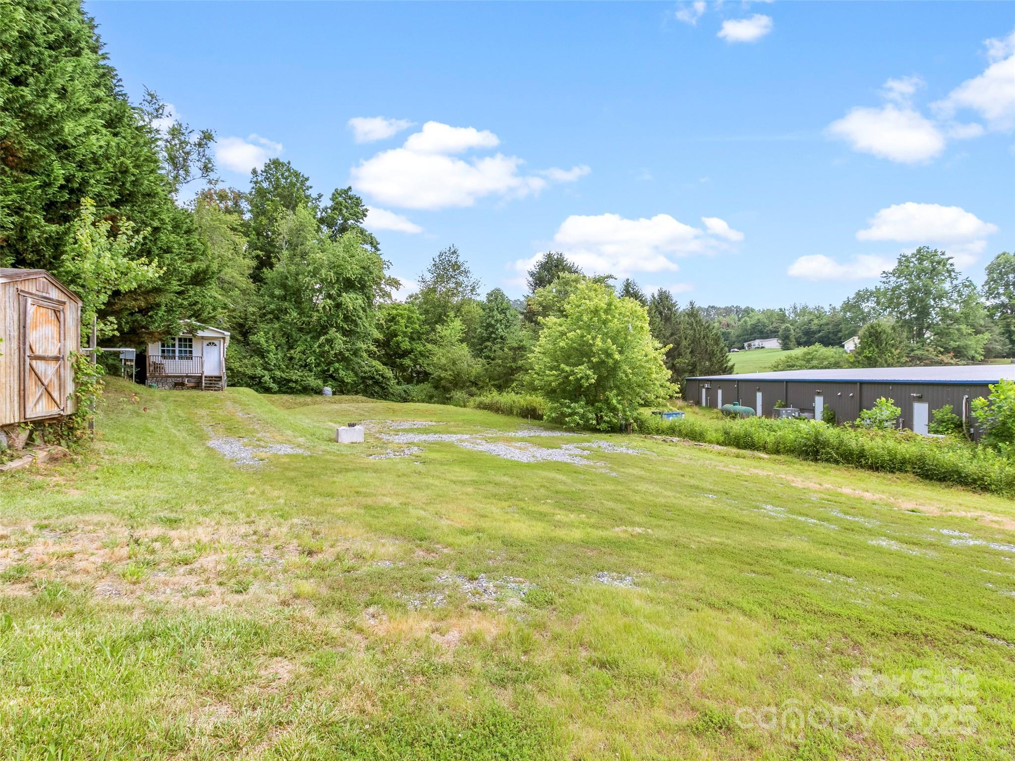 Property Photo: 15 Country Ridge Drive NC 28748