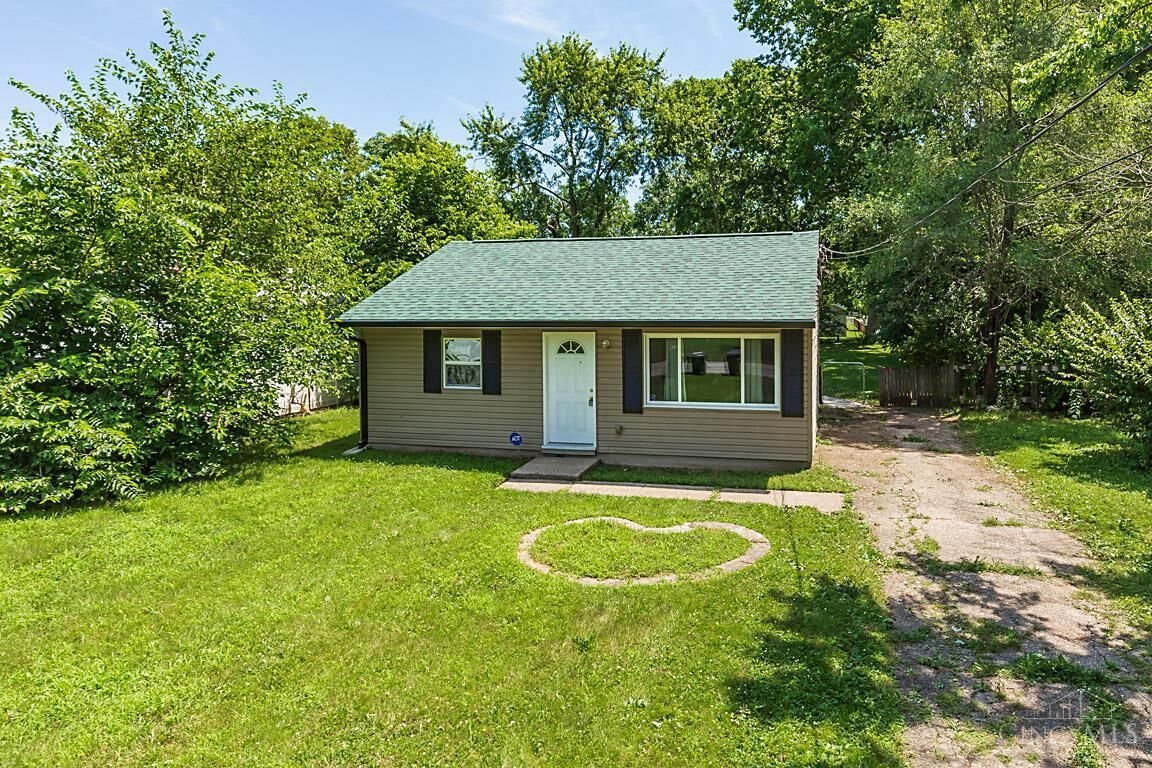 Property Photo: 3103 Roslyn Drive OH 45044