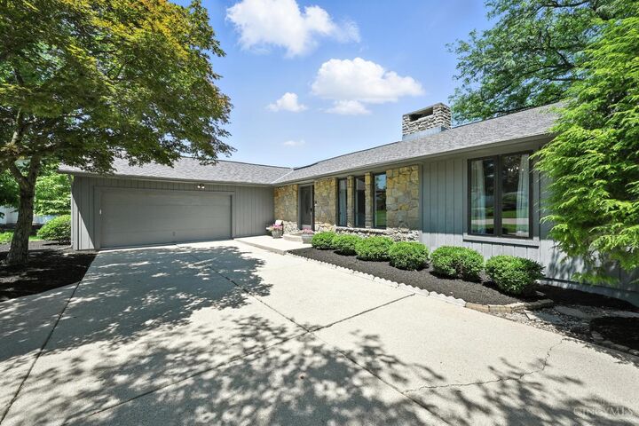Property Photo:  5648 Eagle Nest Court  OH 45069 