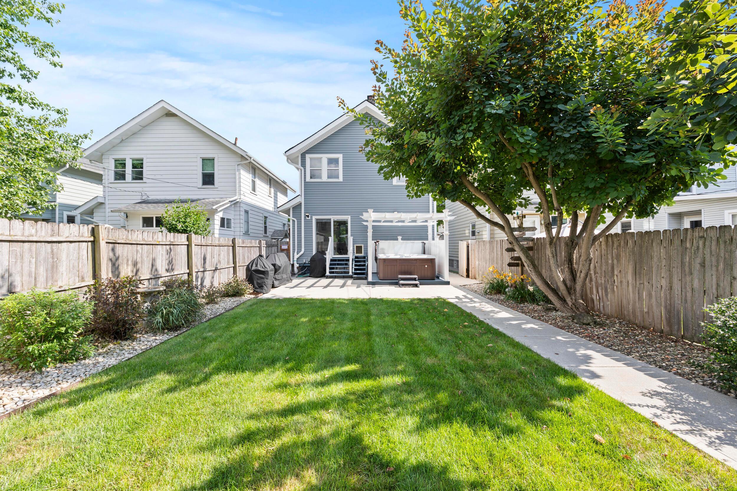 Property Photo: 402 Southwood Avenue OH 43207