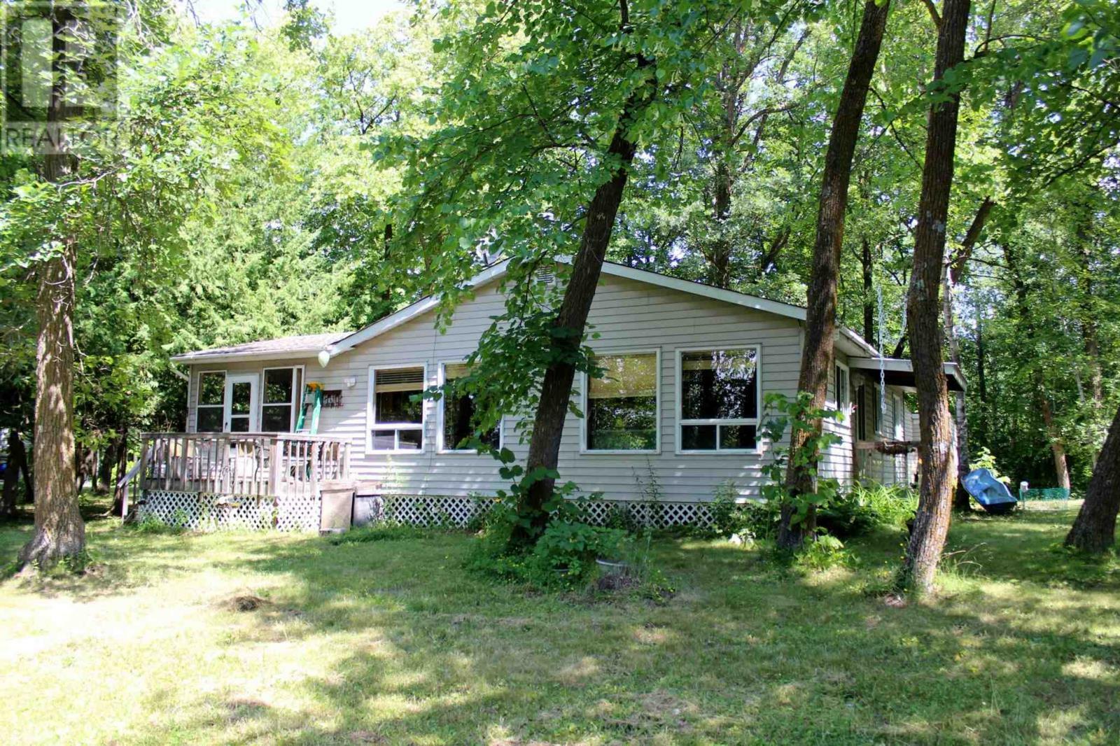 Property Photo: 29 Grant Dr ON P0W 1L0