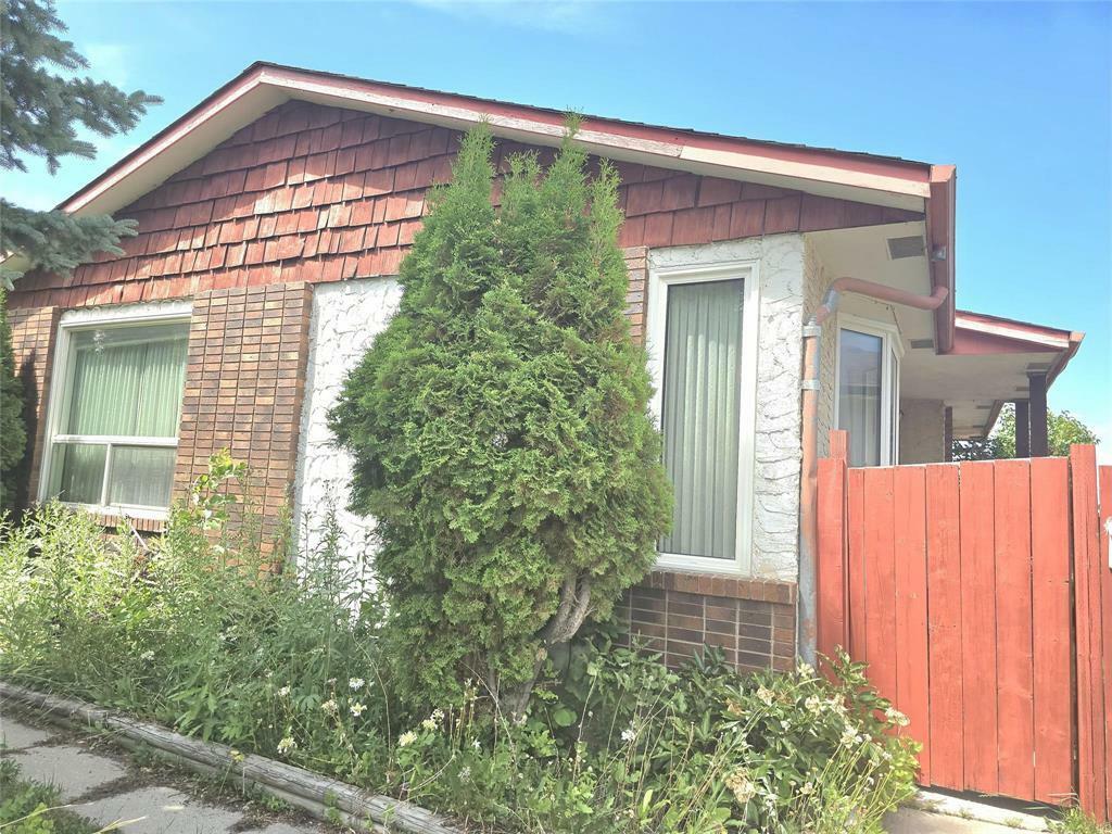 361 Tyndall Avenue  Winnipeg MB R2R 0W6 photo