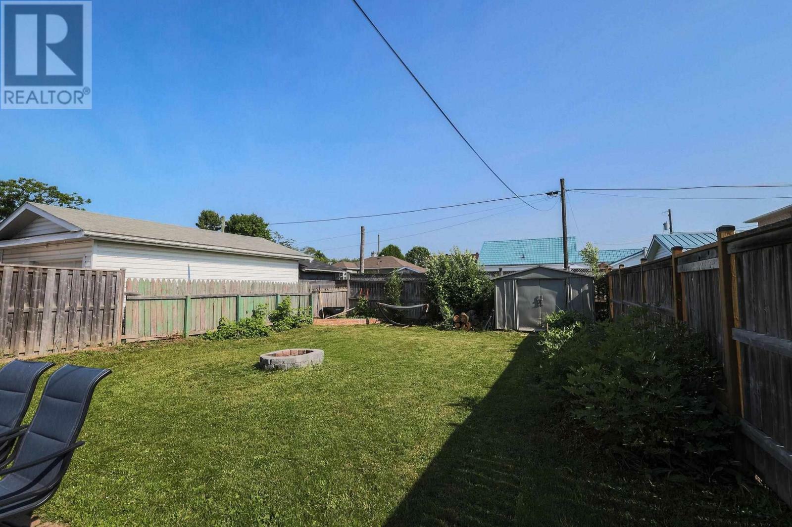 Property Photo:  328 Kingsford Rd  ON P6C 2W4 