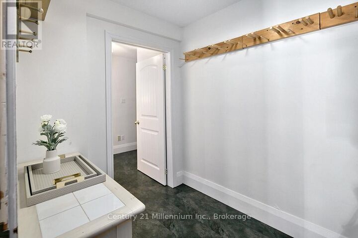 Property Photo:  796404 Grey Road 19 121  ON L9Y 0N8 