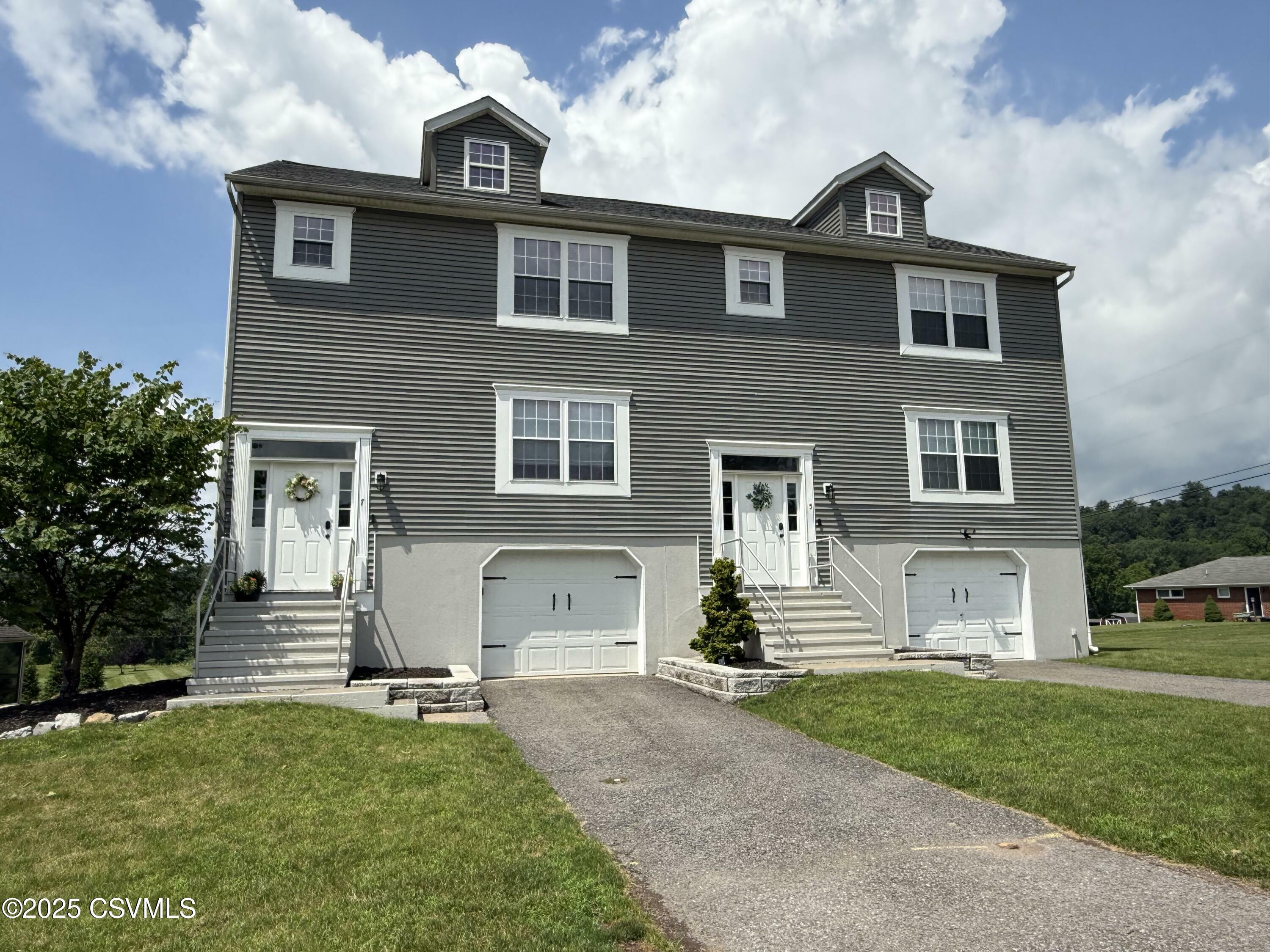 7 Williamsburg Boulevard  Bloomsburg PA 17815 photo