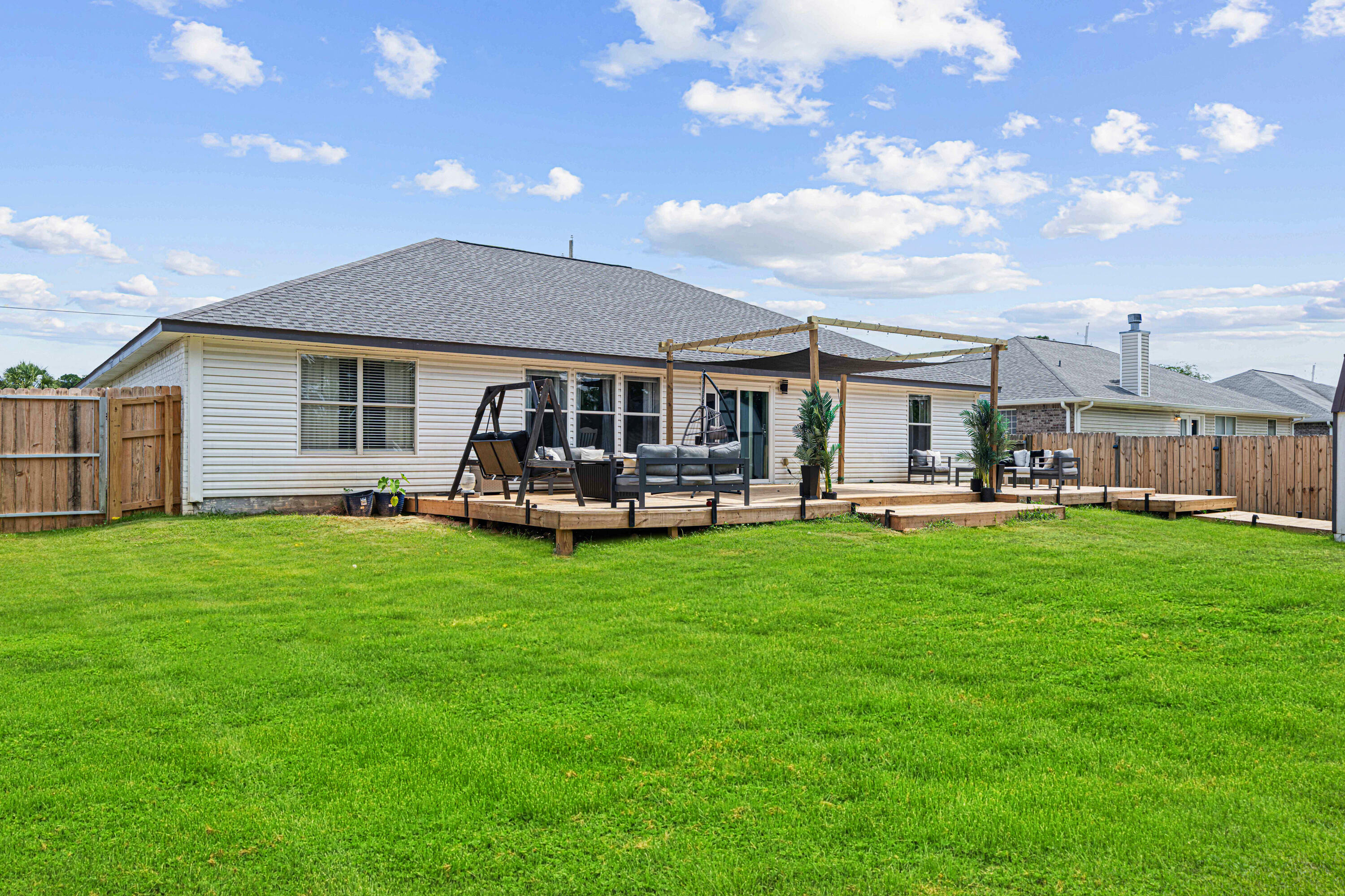 Property Photo: 8252 Cosica Boulevard FL 32566