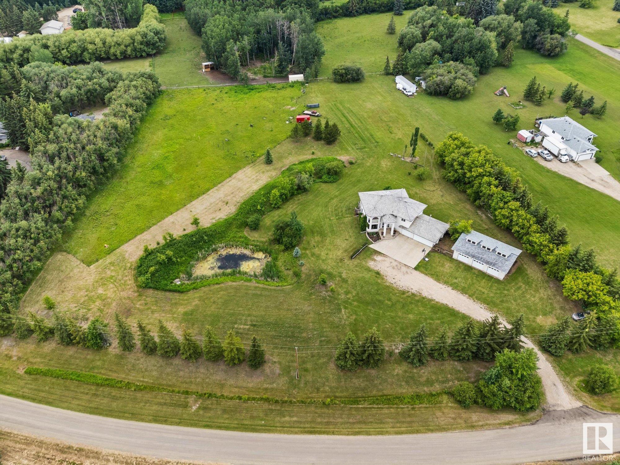 Property Photo: 26 53503 RR 274 AB T7X 3R9