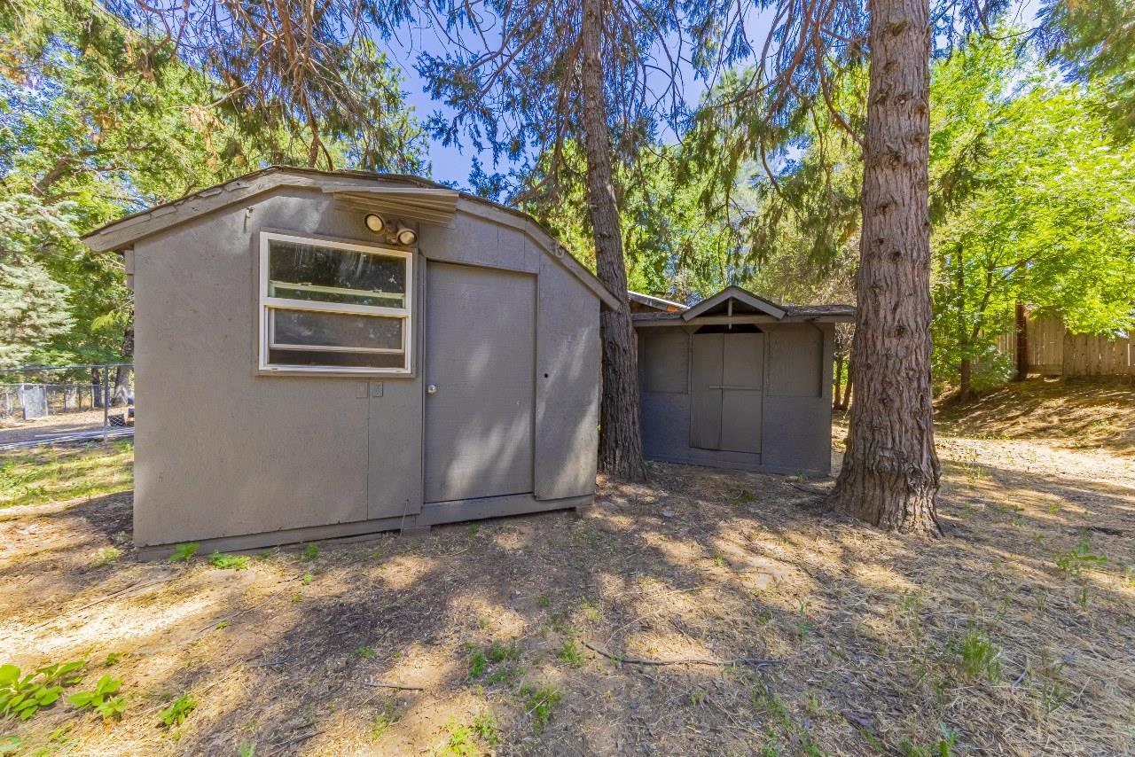 Property Photo: 49820 Pierce Court CA 93644