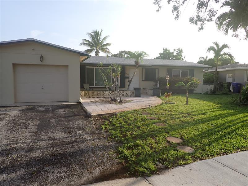 Property Photo: 8501 NW 19th St FL 33024