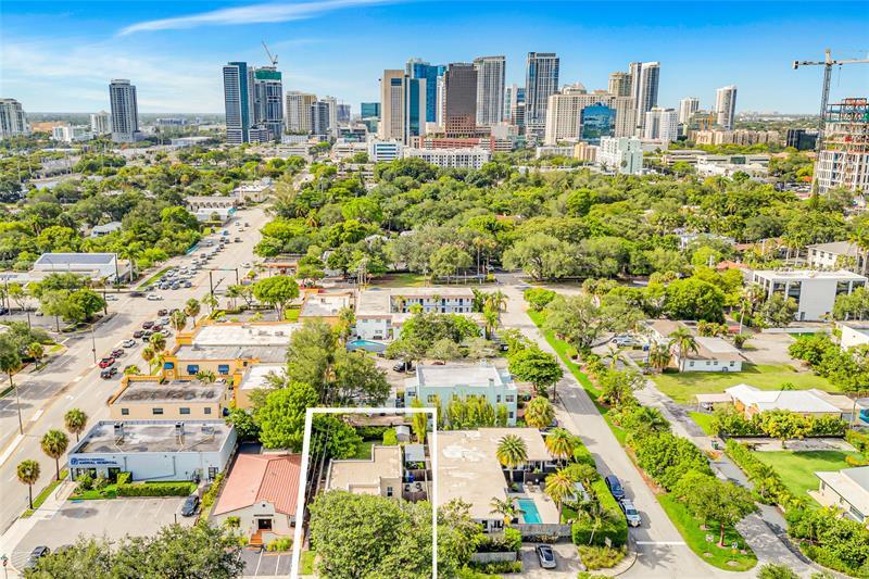 Property Photo:  11 SE 13th St  FL 33316 