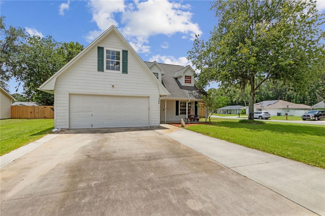 Property Photo: 109 W Old Pond Drive GA 31548