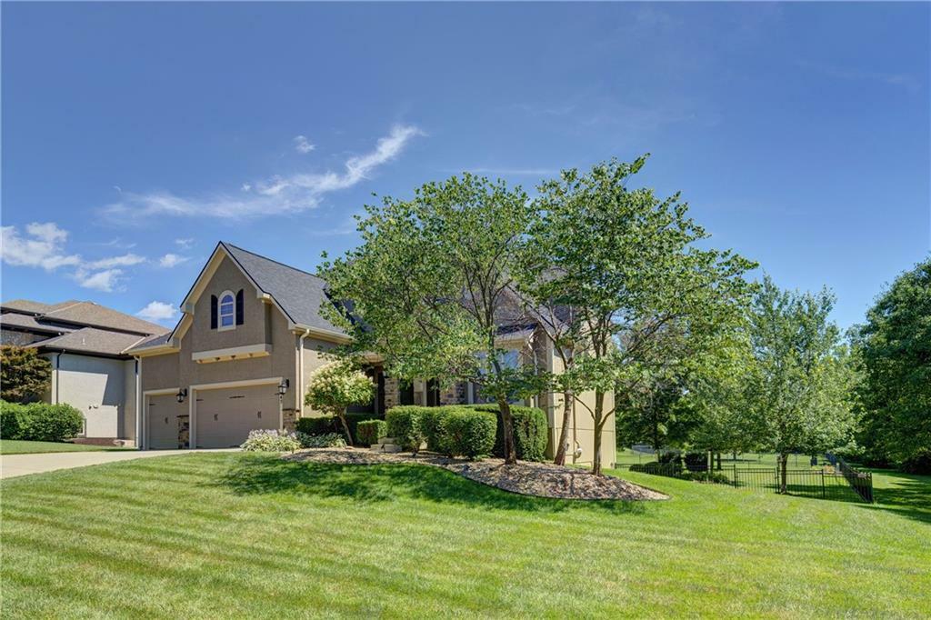 Property Photo: 9445 W 157th Place KS 66221