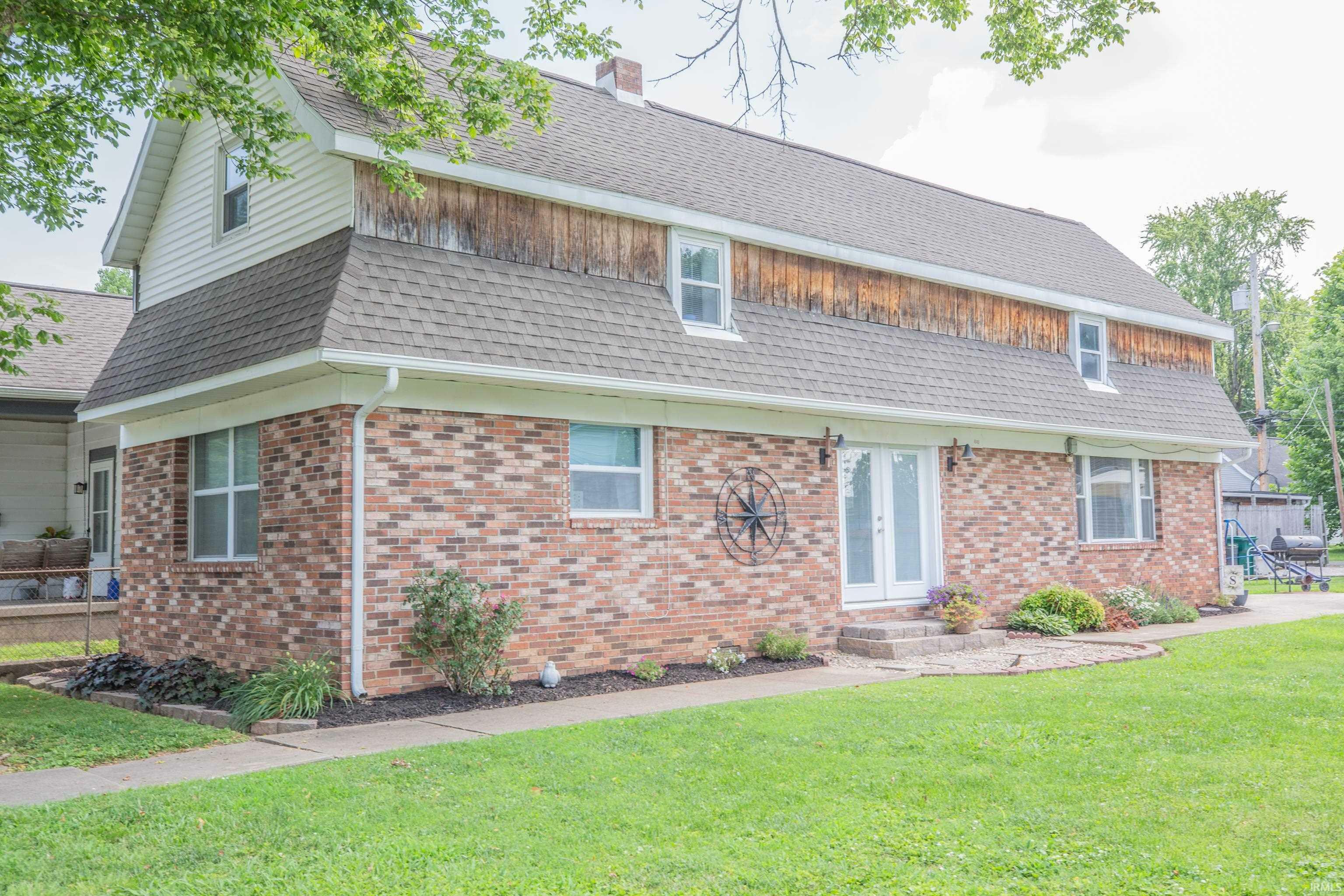 Property Photo: 211 N Woods Avenue IN 47712