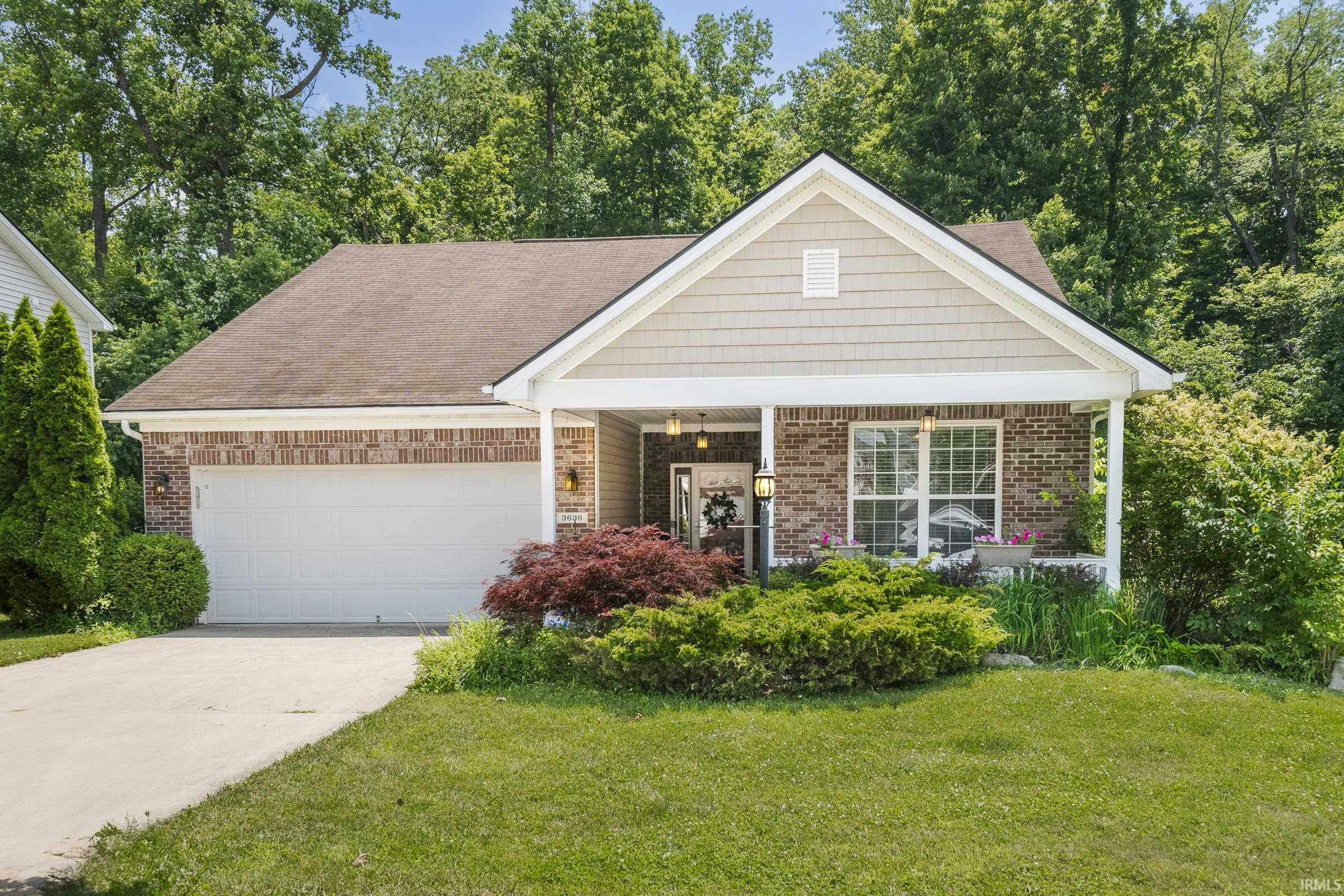 Property Photo: 3636 S Glasgow Circle IN 47403