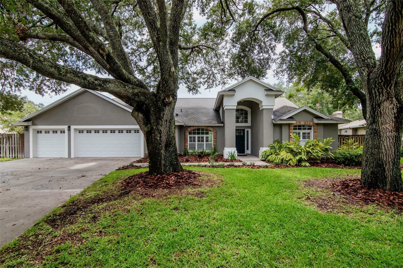 Property Photo: 18004 Clear Lake Drive FL 33548