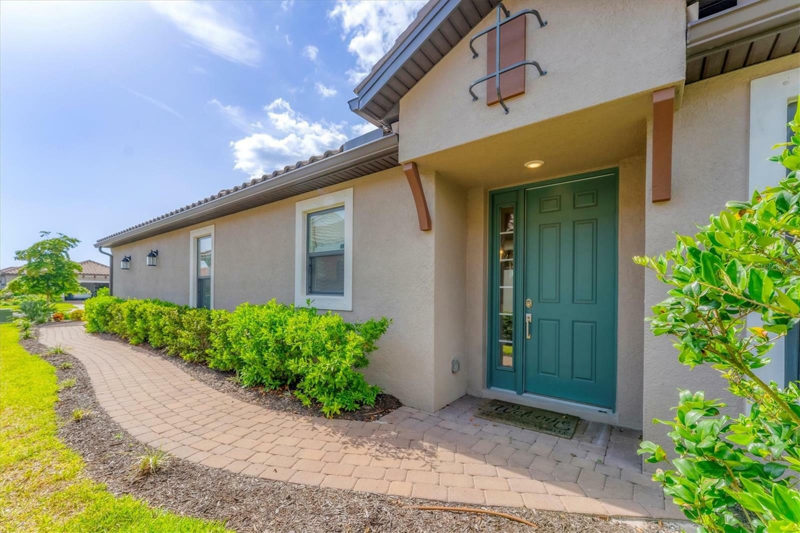 Property Photo: 3025 Veneto Court FL 34211