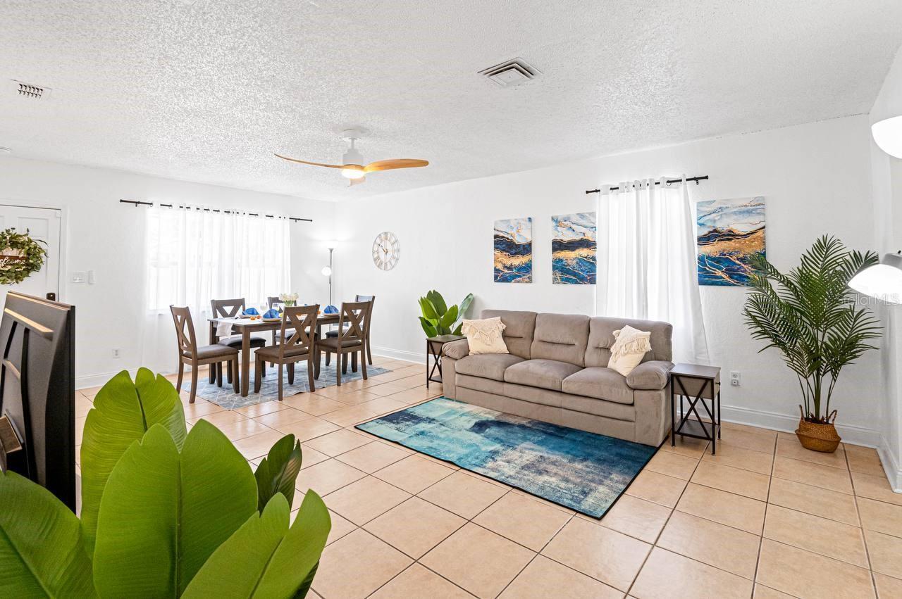 Property Photo: 341 Avenue L NE FL 33881