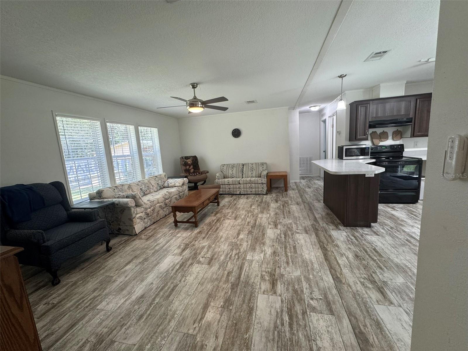 Property Photo: 17500 SE 30th Avenue FL 34491