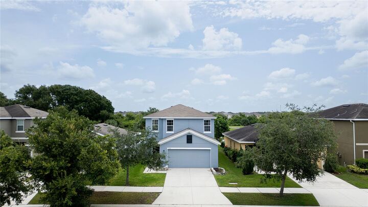 Property Photo:  11926 Grand Kempston Drive  FL 33534 