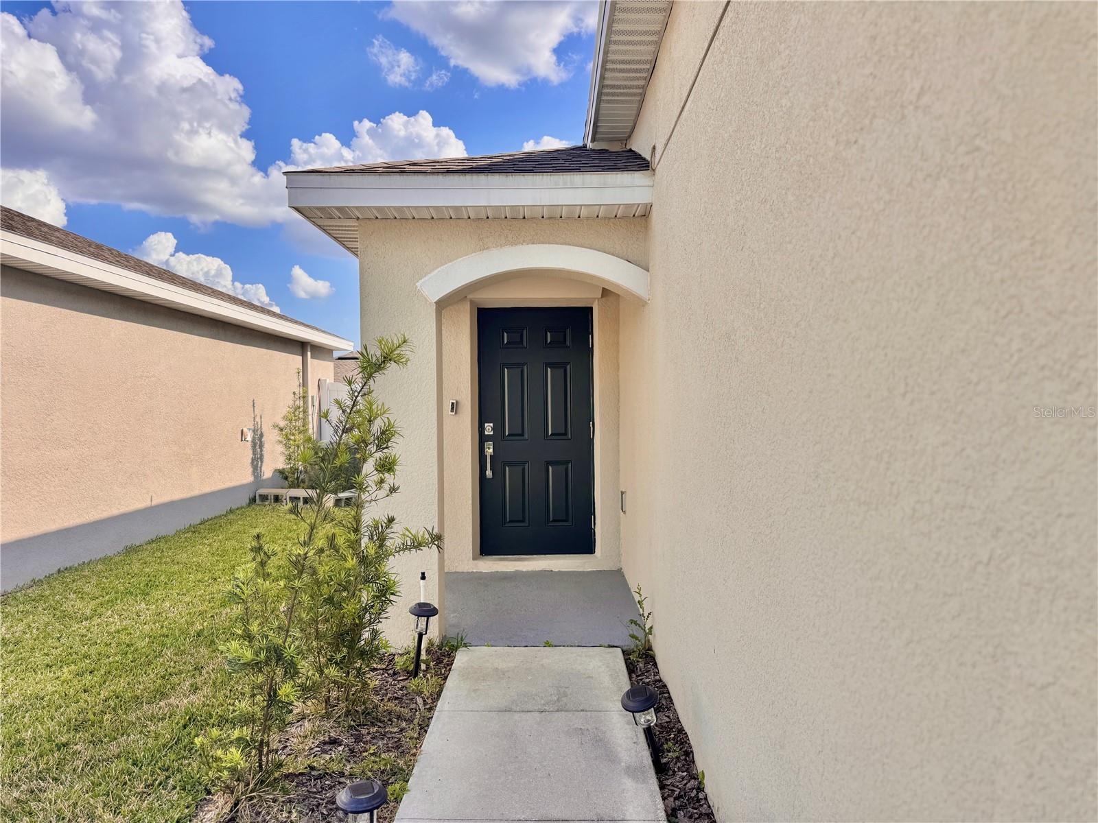 Property Photo: 913 Washington Street FL 33830