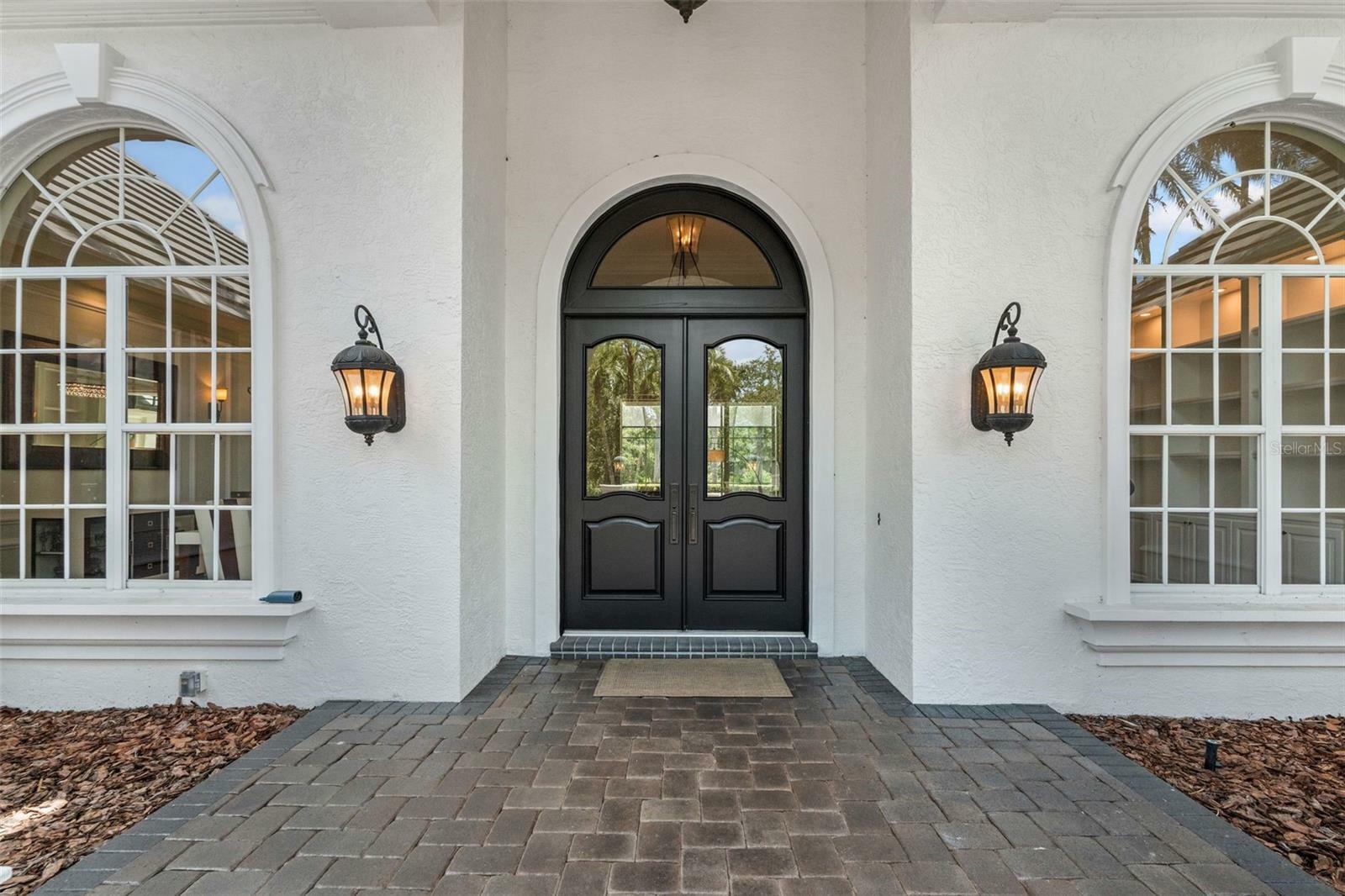 Property Photo: 6959 Westchester Circle FL 34202