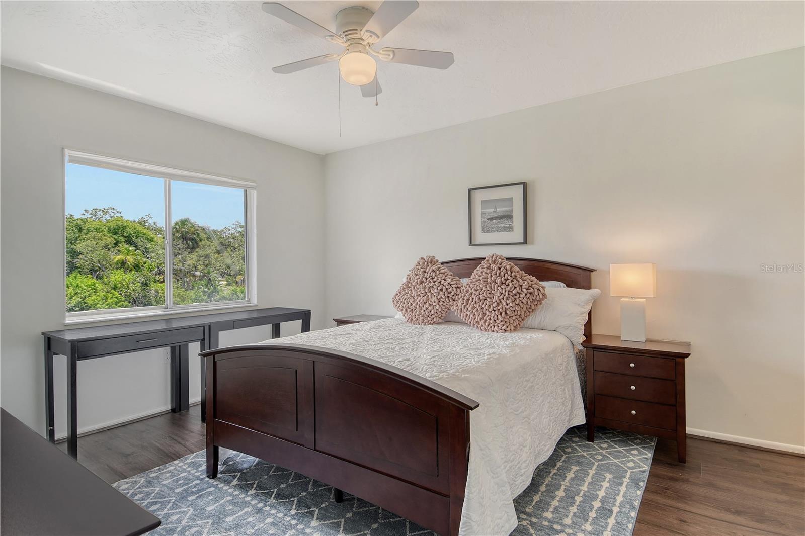 Property Photo: 2124 Tamiami Trail N 103 FL 34234