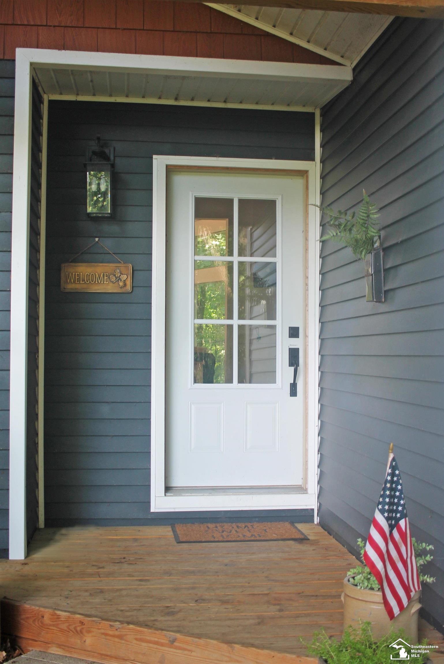 Property Photo:  621 Baldwin Road  MI 48162 
