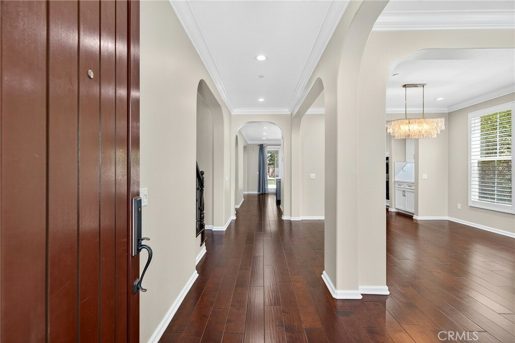 Property Photo: 11680 Cetona Way CA 91326