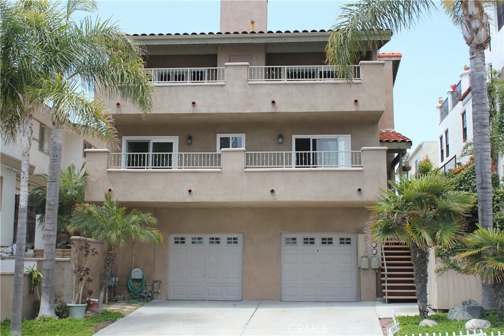 Property Photo:  518 Avenida Victoria  CA 92672 