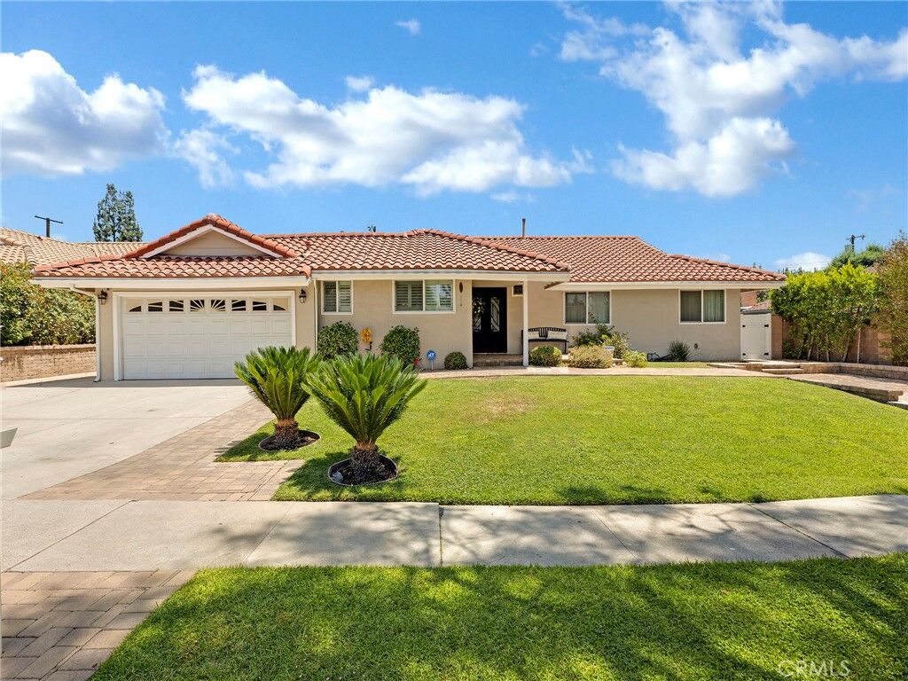 Property Photo: 11122 Yolanda Avenue CA 91326