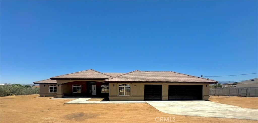 11569 Arroyo Avenue  Hesperia CA 92345 photo