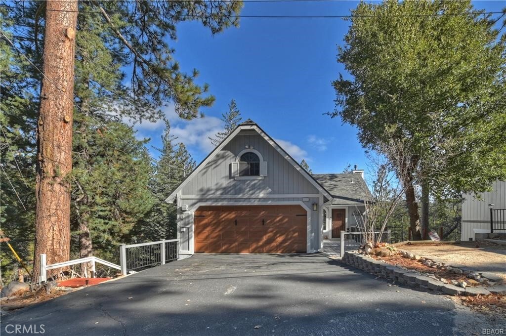 Property Photo:  625 San Benito Lane  CA 92352 
