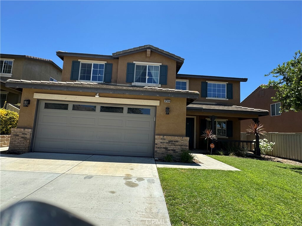 Property Photo:  32555 Via Perales  CA 92592 