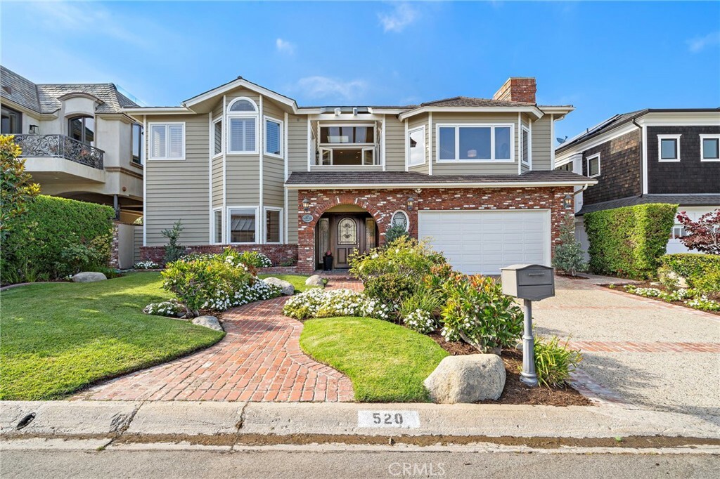 Property Photo: 520 Kings Road CA 92663