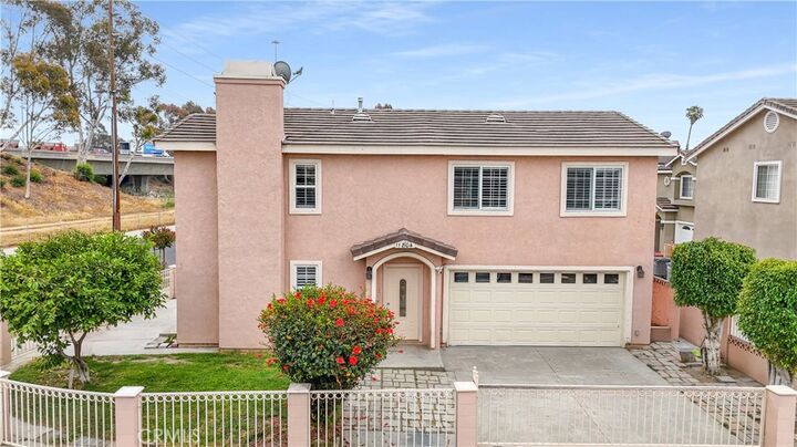 Property Photo:  11804 Duncan Avenue  CA 90262 