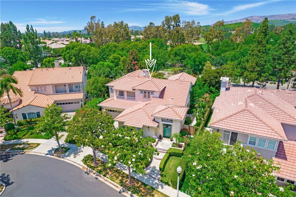 Property Photo: 7 Glenhaven Lane CA 92620