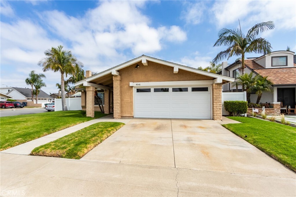 Property Photo: 8541 Larkport Drive CA 92646