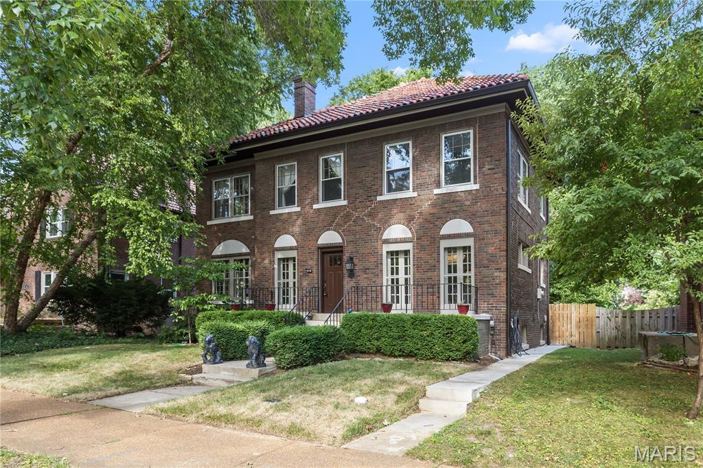 Property Photo: 316 Melville Avenue MO 63130