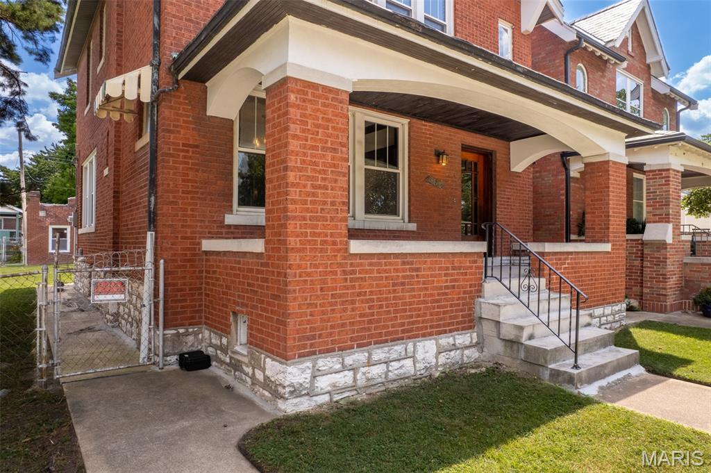 Property Photo: 6608 Oakland Avenue MO 63139