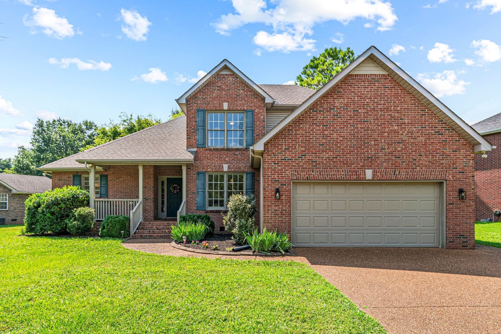 Property Photo: 2415 Franklin Ln TN 37130