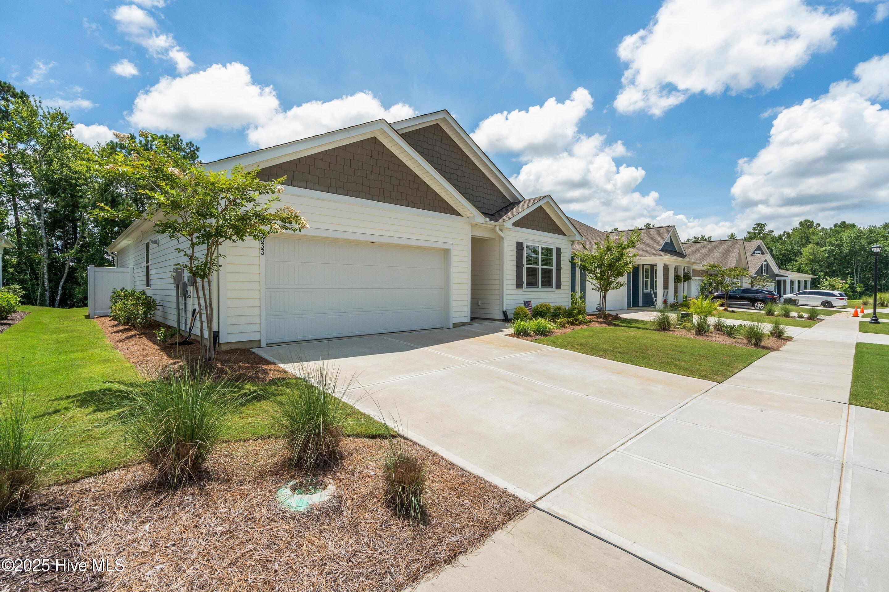Property Photo: 3033 Lochgreen Circle NC 28451
