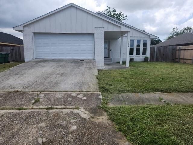 Property Photo: 1637 Jutland Drive LA 70072