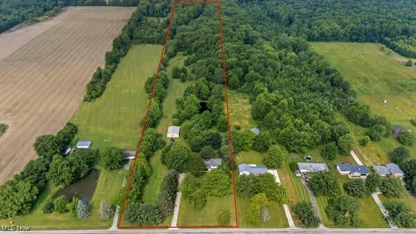Property Photo:  13962 Quarry Road  OH 44074 